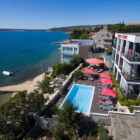 Design-Beachresort Maslenica Εξωτερικό φωτογραφία